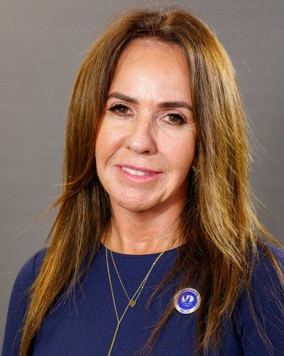 Anabel Fariñas Headshot